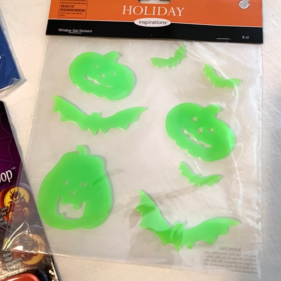 Halloween Decorations & Pumpkin Masters Tool With Stencils - Picture 4 of 8